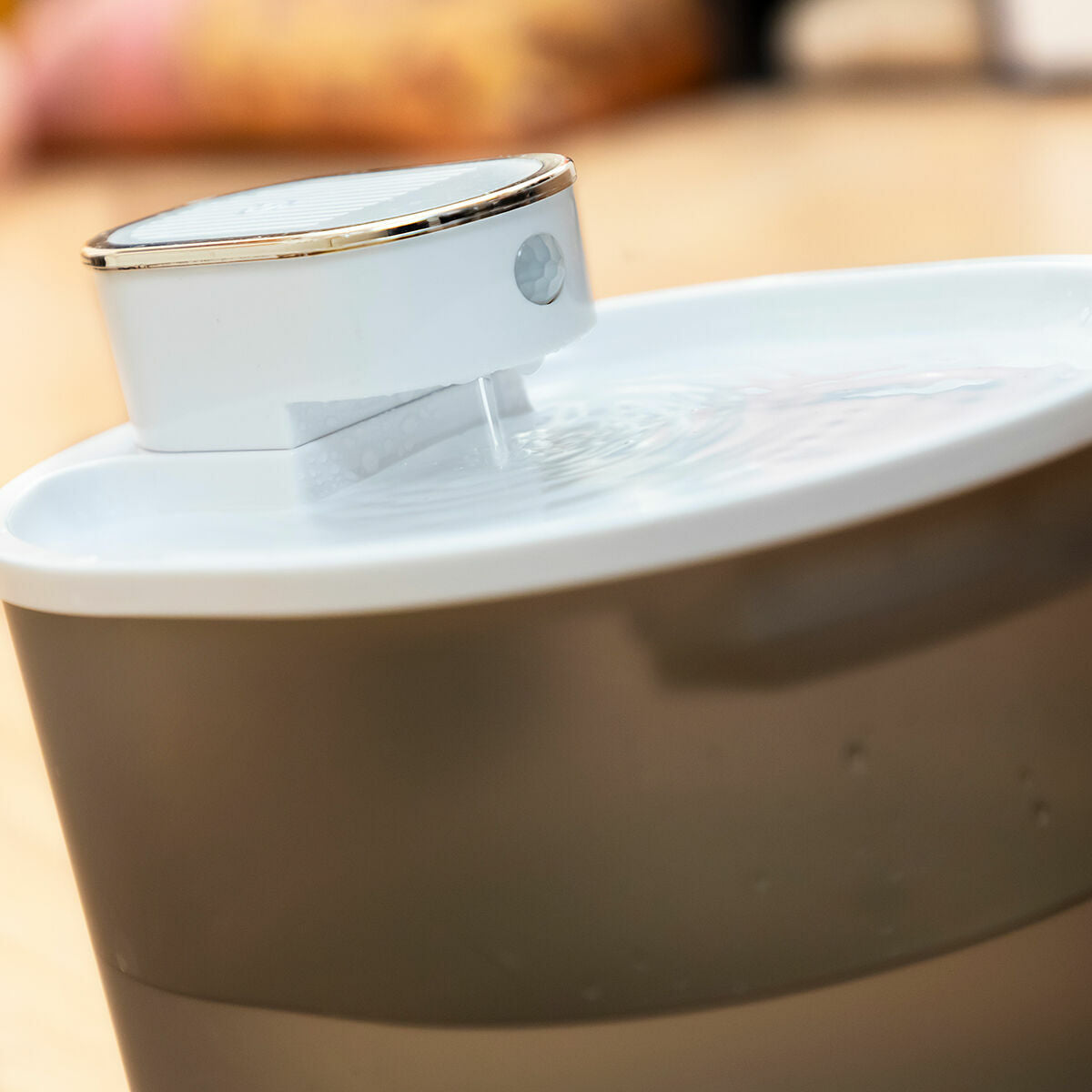 Oplaadbare kattenwaterfontein met sensor
