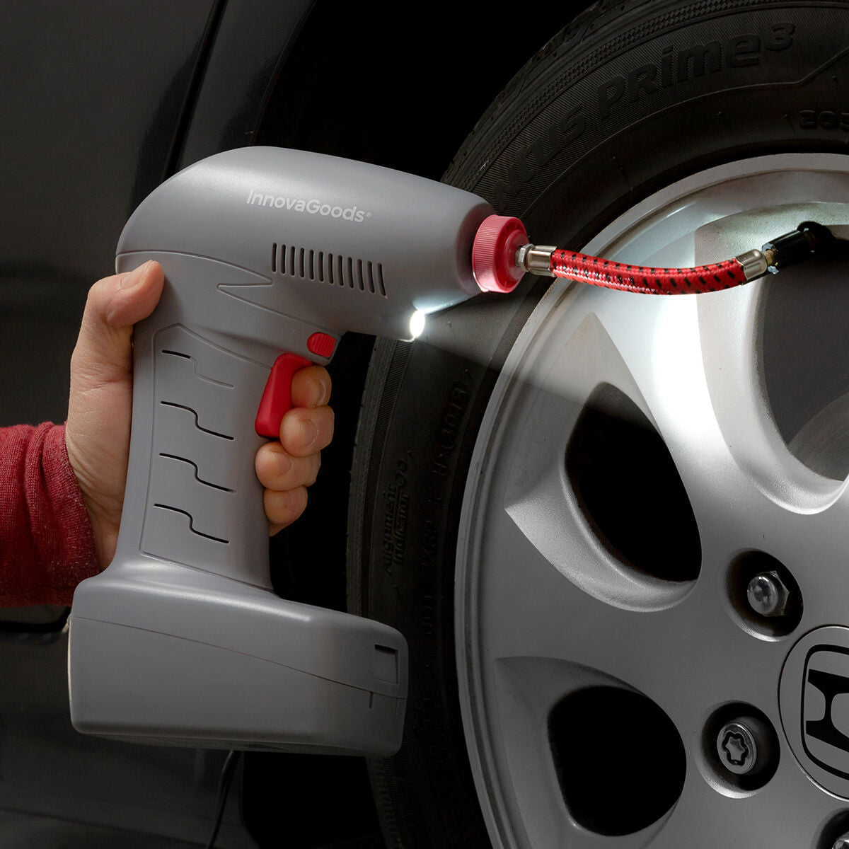 Draagbare luchtcompressor met led-lampje. Airpro+
