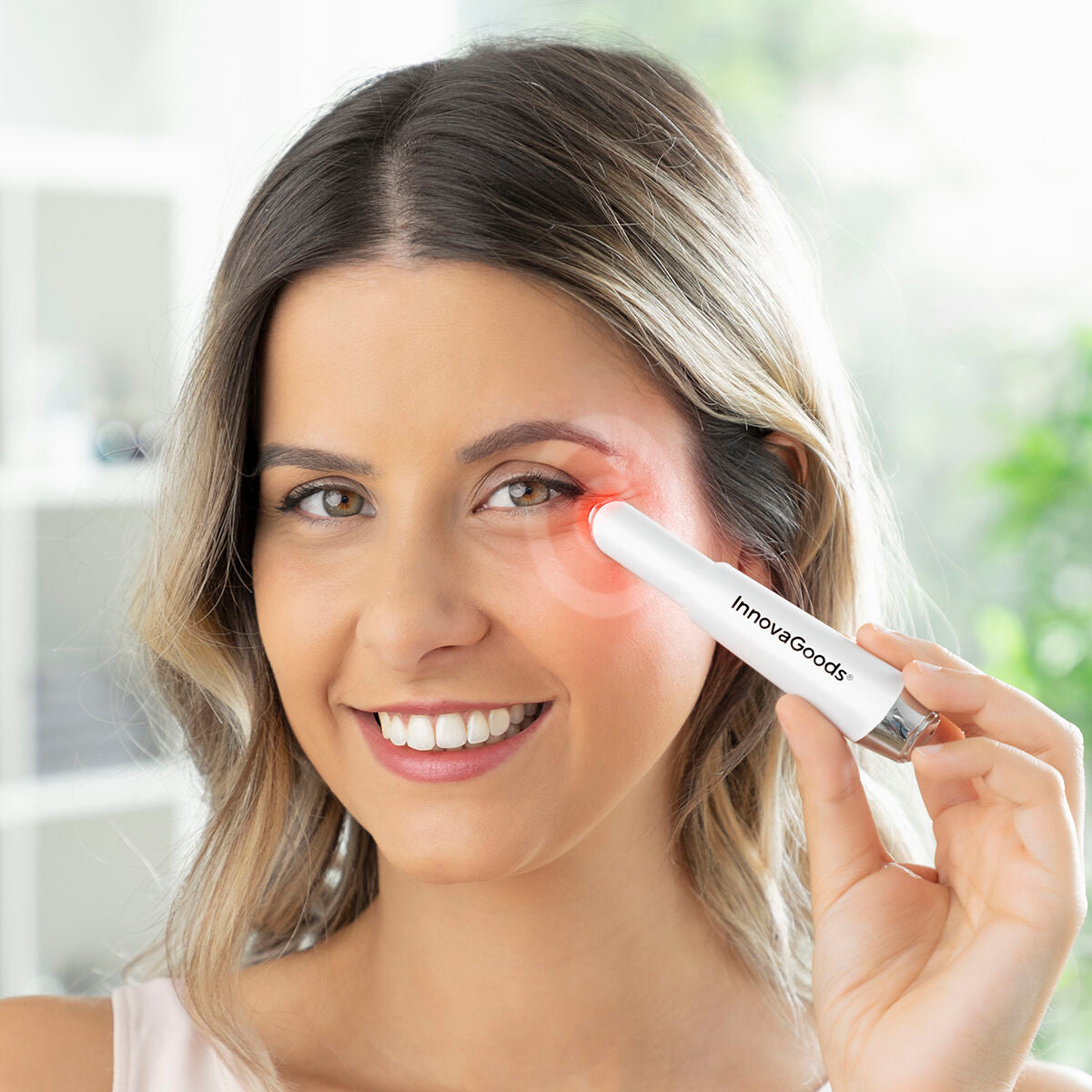 Anti-aging oogmassager met lichttherapie, thermotherapie en vibratie 