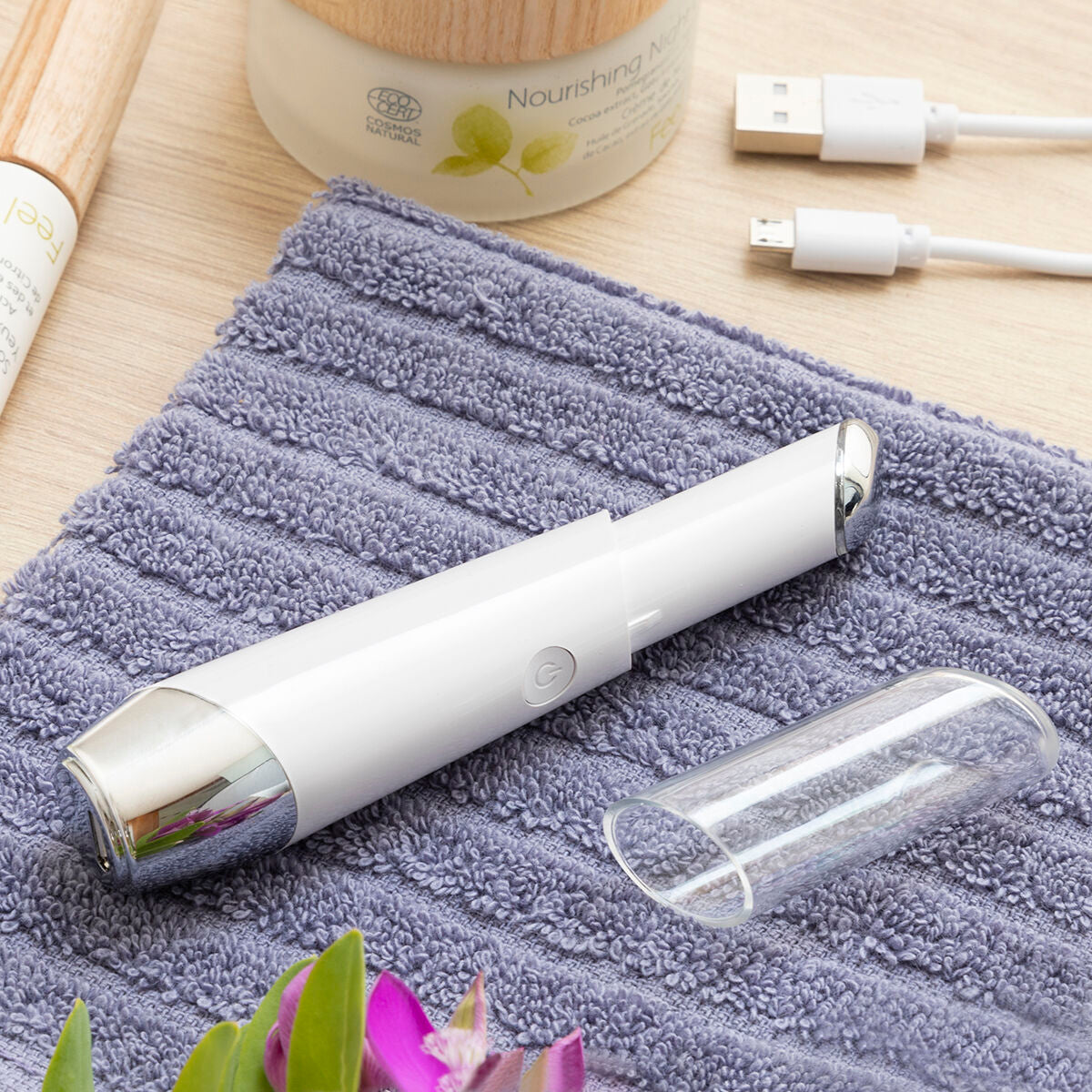 Anti-aging oogmassager met lichttherapie, thermotherapie en vibratie 